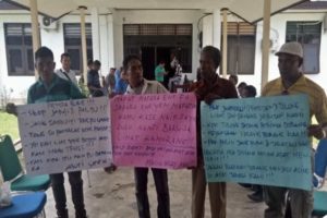 Raja Ampat Government accused to violate tenure rights over two years of land occupation