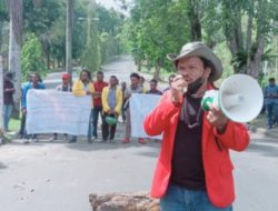 Students in Papua refuse army entering campus