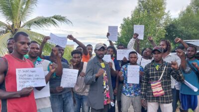 Students reject port construction on Sumuruman-Mappi customary land