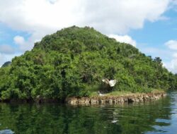 Mount Srobu in Papua: A call for cultural heritage status to preserve ancient civilization