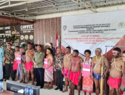 Land recognition: Bintuni Bay regent designates 6,262 ha for indigenous communities in West Papua