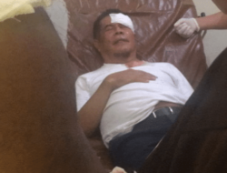 Acting Governor of Papua Ridwan Rumasukun hospitalized after thrown stone at funeral
