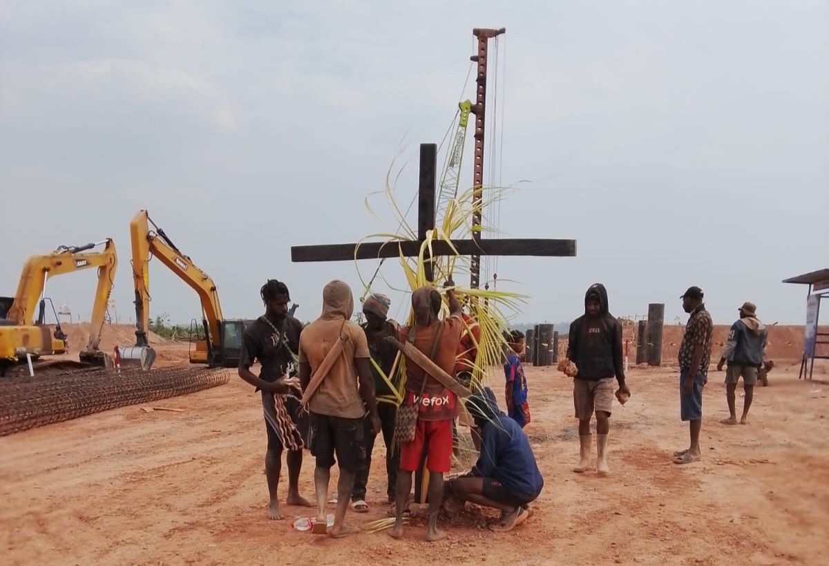 Malind Indigenous group calls for police to drop case against land defender